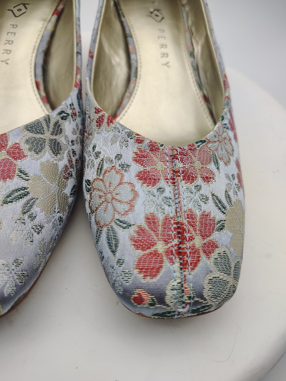 Katy Perry Floral Jacquard Square Toe Pumps With Unique Heel Design Size 9 - Picture 11 of 13